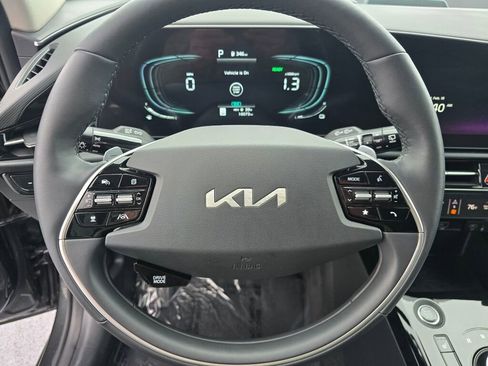 Used 2023 Kia Niro EX w/ EX Cold Weather Package image 25