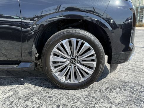 Certified 2025 INFINITI QX80 Sensory image 9