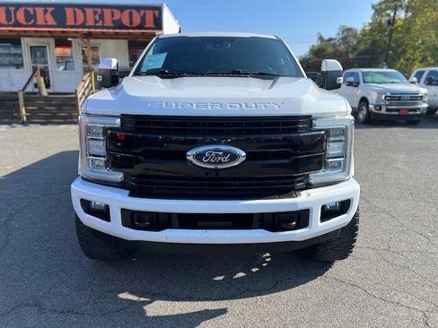 Used 2019 Ford F250 Lariat w/ Lariat Ultimate Package image 2