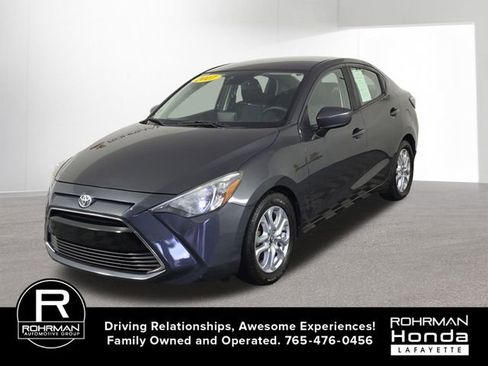 Used 2017 Toyota Yaris iA image 1