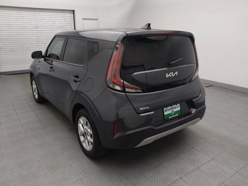 Used 2023 Kia Soul LX w/ LX Technology Package FWD image 5
