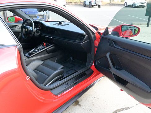 Used 2022 Porsche 911 Carrera GTS image 36
