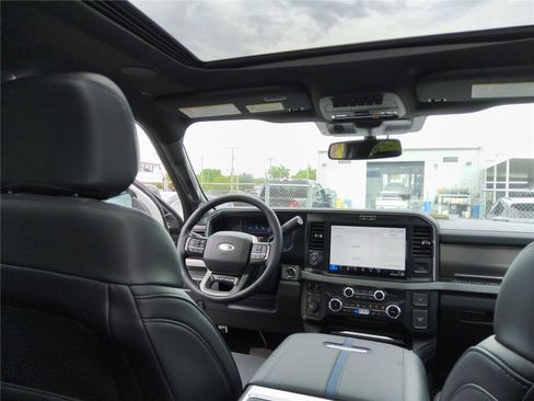 New 2026 Ford F350 Platinum w/ FX4 Off-Road Package AWD/4WD image 25