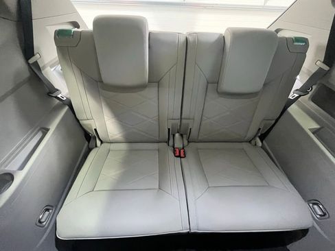 New 2026 Volkswagen Atlas SE image 27