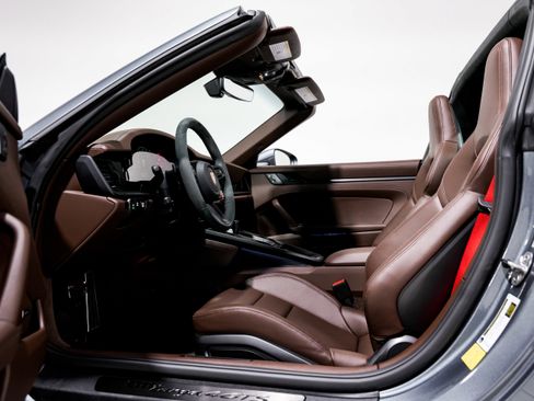 Used 2025 Porsche 911 Targa 4 GTS image 24