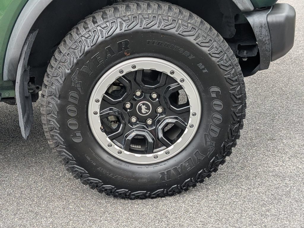 Used 2022 Ford Bronco Black Diamond w/ Sasquatch Package AWD/4WD image 12