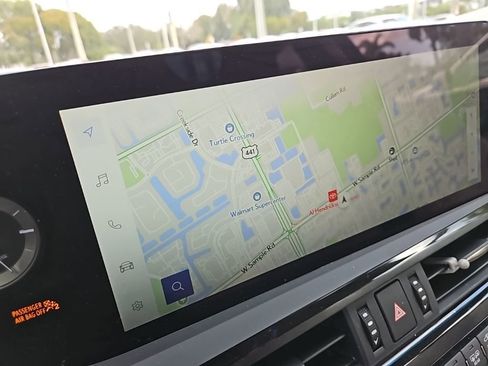 Used 2025 Lexus ES 300h w/ Premium Package image 7