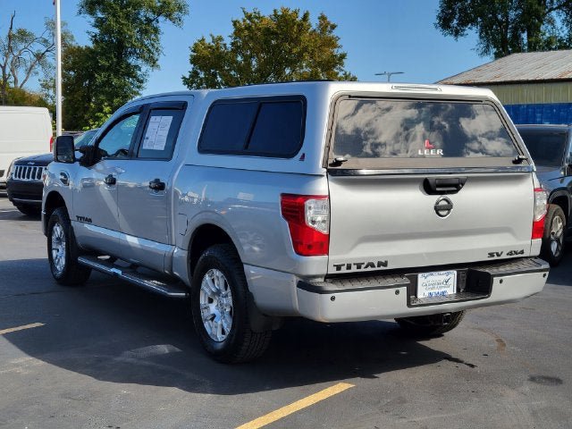 Used 2017 Nissan Titan SV AWD/4WD image 3