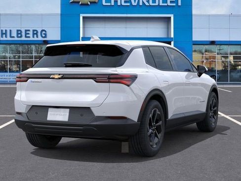 New 2026 Chevrolet Equinox EV LT FWD image 4