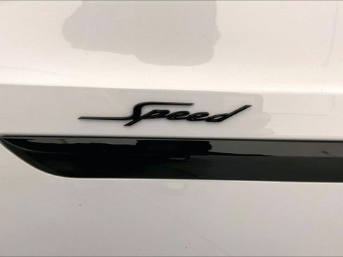New 2026 Bentley Bentayga Speed AWD/4WD image 18