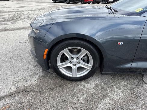 Used 2021 Chevrolet Camaro LT image 28