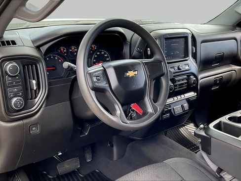 Used 2022 Chevrolet Silverado 2500 Custom w/ Custom Value Package AWD/4WD image 17