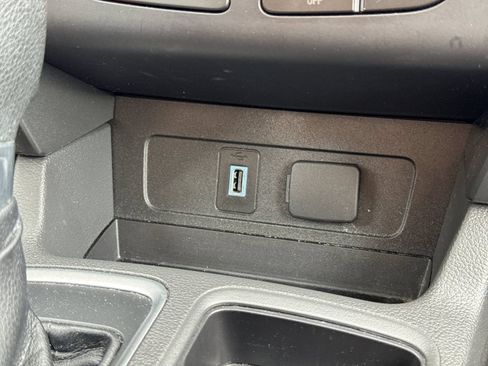 Used 2017 Ford Escape SE w/ Equipment Group 201A FWD image 31