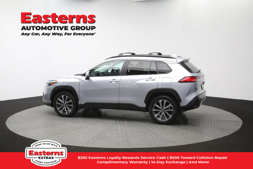 Used 2023 Toyota Corolla Cross XLE w/ Convenience Package AWD/4WD image 65