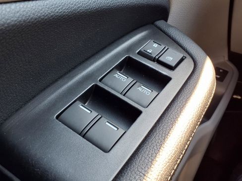 Certified 2018 Honda Pilot EX-L image 10