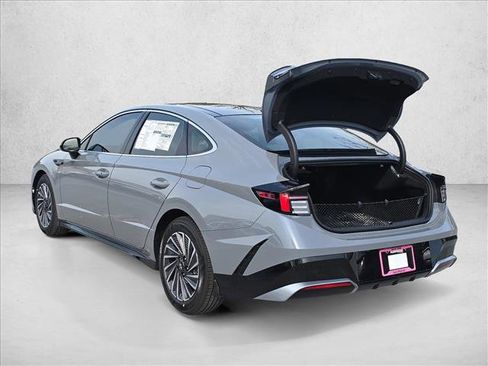 New 2026 Hyundai Sonata SEL image 3