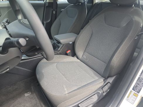 Used 2025 Kia K4 FWD image 22