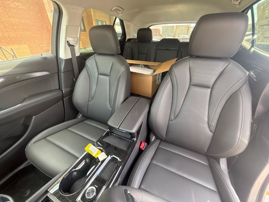 Used 2025 Buick Envision Preferred AWD/4WD image 15