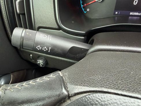 Used 2020 GMC Canyon SLE w/ Driver Alert Package image 23