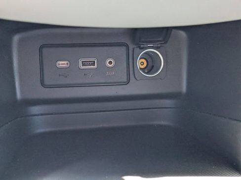 Certified 2024 Chevrolet Equinox LS w/ Midnight Edition image 22