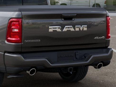 New 2026 RAM 1500 Laramie AWD/4WD image 14