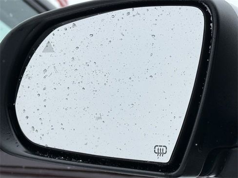 Used 2020 Jeep Cherokee Limited image 24