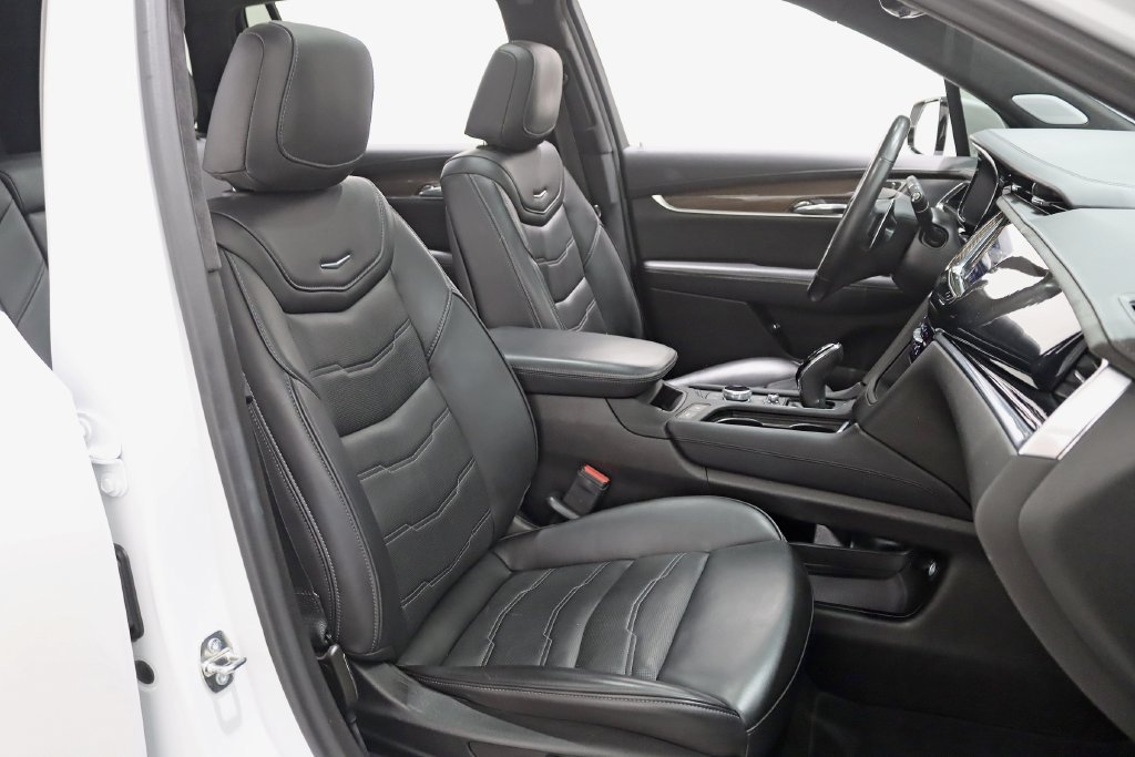 Used 2024 Cadillac XT6 Sport w/ Platinum Package AWD/4WD image 27