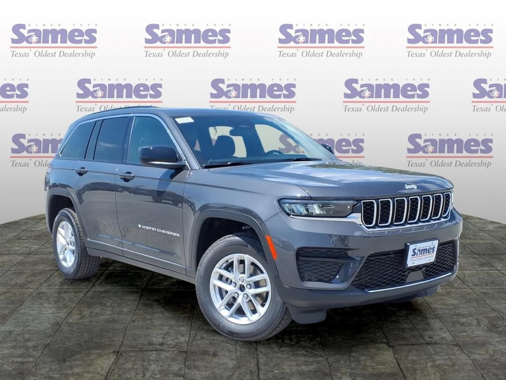 New 2026 Jeep Grand Cherokee Laredo AWD/4WD image 1