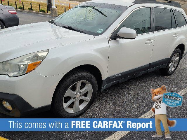 Used 2014 Subaru Outback 2.5i Premium AWD/4WD image 2