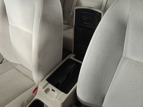 Used 2011 Chevrolet Impala LT image 24