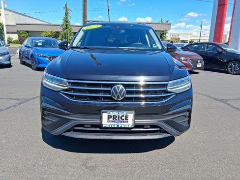 Used 2022 Volkswagen Tiguan SE image 8