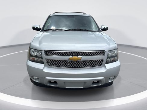 Used 2013 Chevrolet Suburban LTZ AWD/4WD image 2