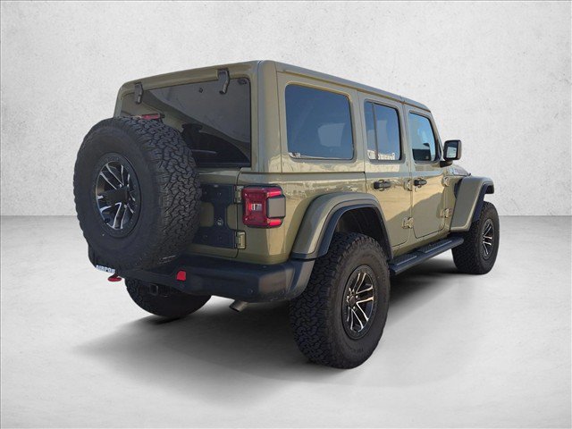 Used 2025 Jeep Wrangler Unlimited Rubicon AWD/4WD image 5