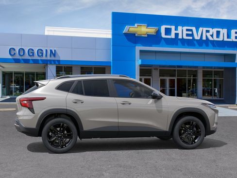 New 2026 Chevrolet Trax ACTIV w/ Driver Confidence Package FWD image 5