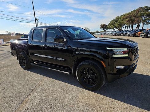 Used 2023 Nissan Frontier SV w/ Midnight Edition Package image 10