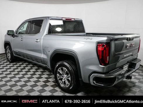 Used 2025 GMC Sierra 1500 SLT image 3