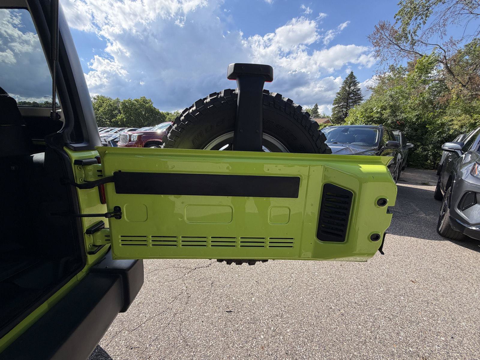 Used 2016 Jeep Wrangler Unlimited Rubicon AWD/4WD image 26