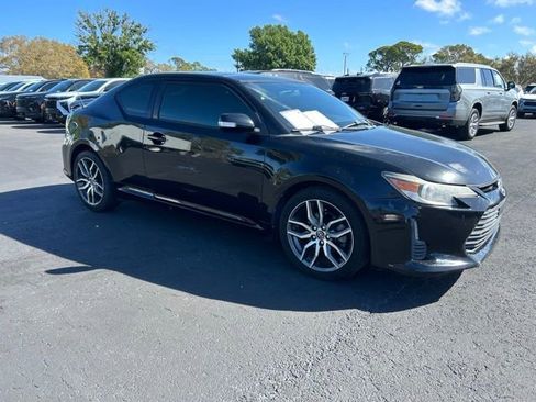 Used 2014 Scion tC image 1