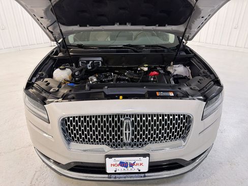Used 2022 Lincoln Nautilus Reserve w/ Equipment Group 201A AWD/4WD image 31