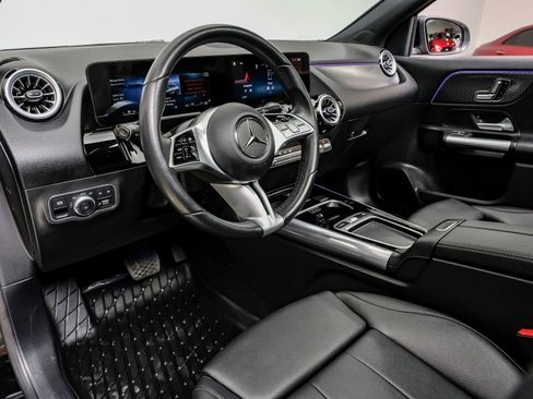 Used 2024 Mercedes-Benz GLA 250 image 3