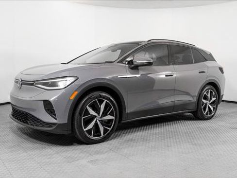 Used 2023 Volkswagen ID.4 S image 2