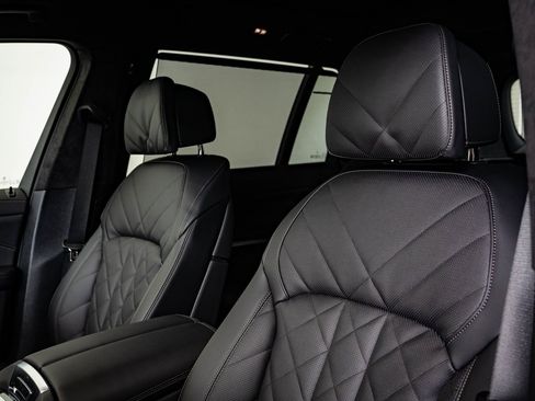 New 2026 BMW X7 xDrive40i w/ M Sport Package image 24