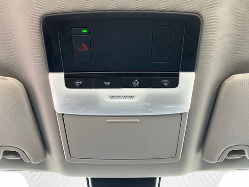 Used 2025 Nissan Altima 2.5 SV image 17