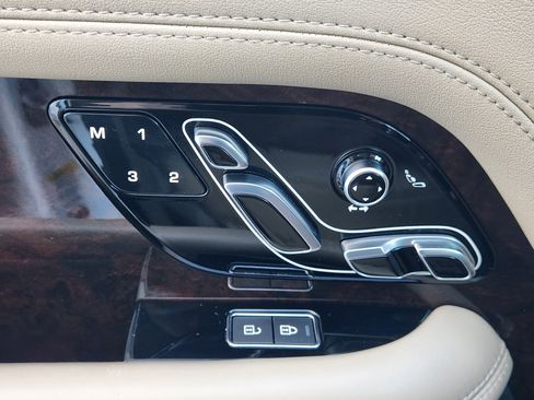 Used 2021 Land Rover Range Rover Westminster Edition image 21