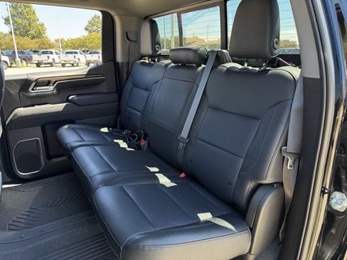 Used 2023 Chevrolet Silverado 1500 LT Trail Boss w/ Convenience Package II AWD/4WD image 29