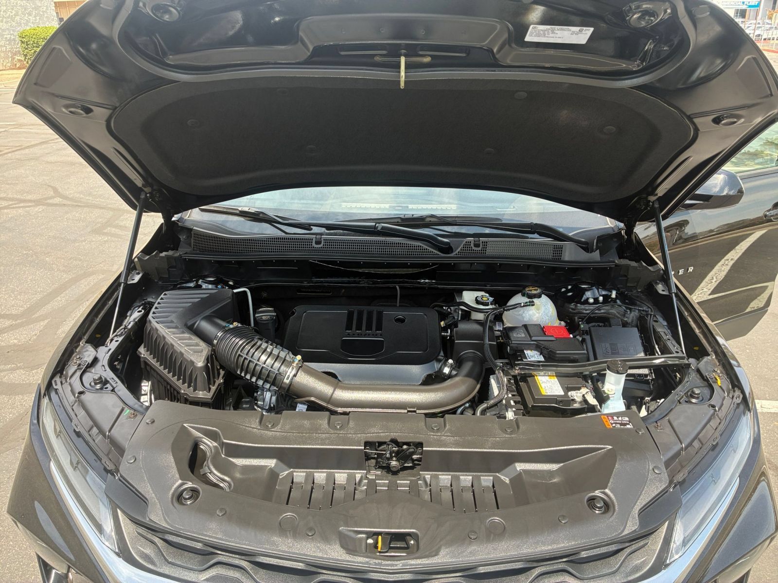 Used 2025 Chevrolet Blazer LT FWD image 32