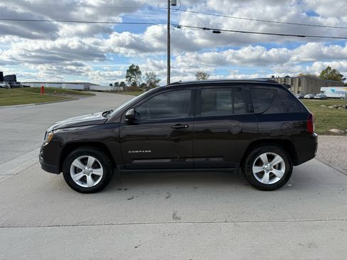 Used 2014 Jeep Compass Latitude image 6