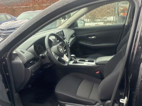 Used 2023 Nissan Sentra SV w/ All-Weather Package image 8