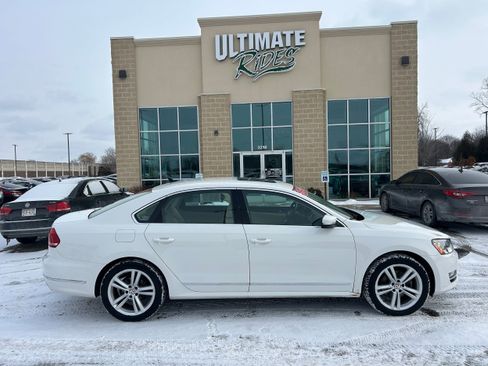 Used 2013 Volkswagen Passat 3.6 SEL Premium image 1