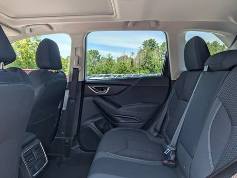 Used 2023 Subaru Forester Premium AWD/4WD image 14